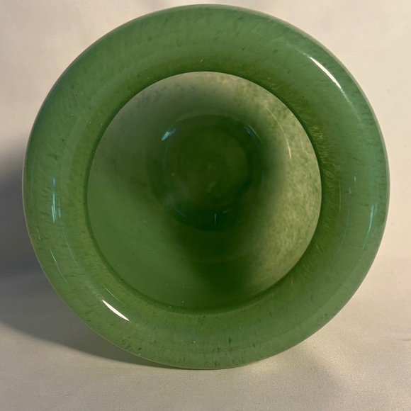 Green Glass Vase - Picture 4 of 10